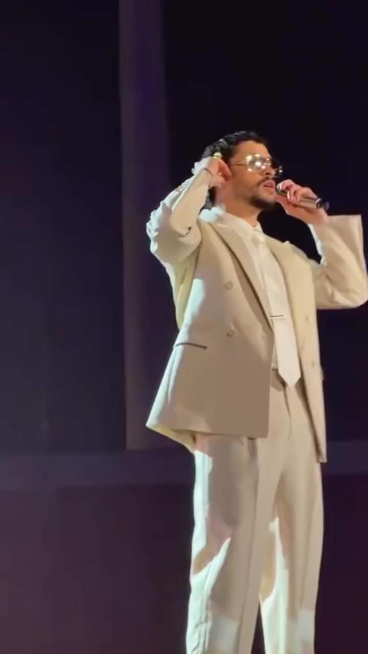 Bad Bunny transforma su estética con el female gaze en su gira por España