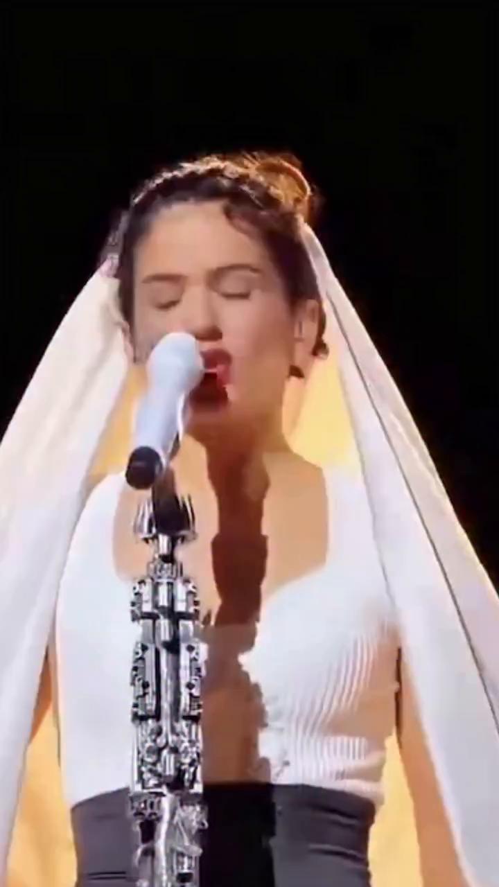 Beyoncé Is Praised as an Incredible Creative Force in Music