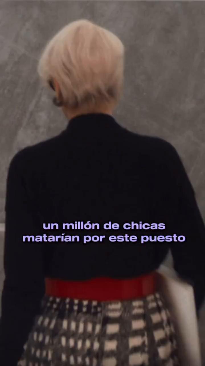 👠🎬Nos vestimos de Prada de nuevo como el diablo y por eso en Cultura por y para mujer.es te damos las claves y las razones de por qué nos ha encantado ‘El diablo viste de Prada 2’.