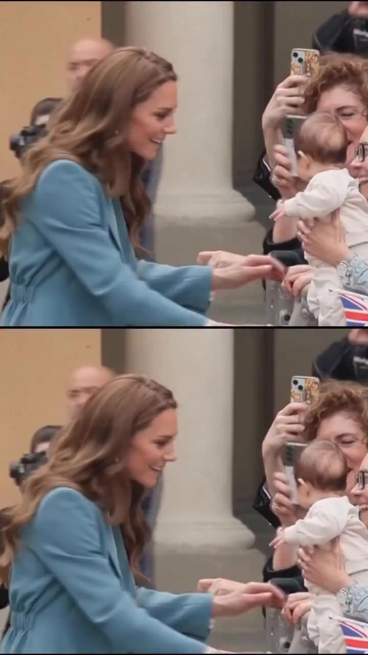 Kate Middleton y sus bonitos momentos junto a bebés y niños en su visita a Italia.