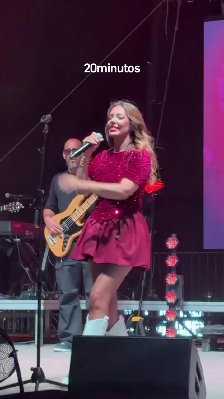 Mensaje personal afirma que lo mereces y desea ver brillar tu sonrisa