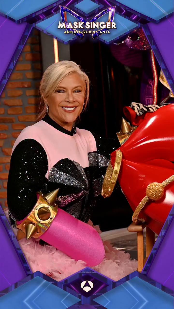 Masked Singer and Glamorous Lips