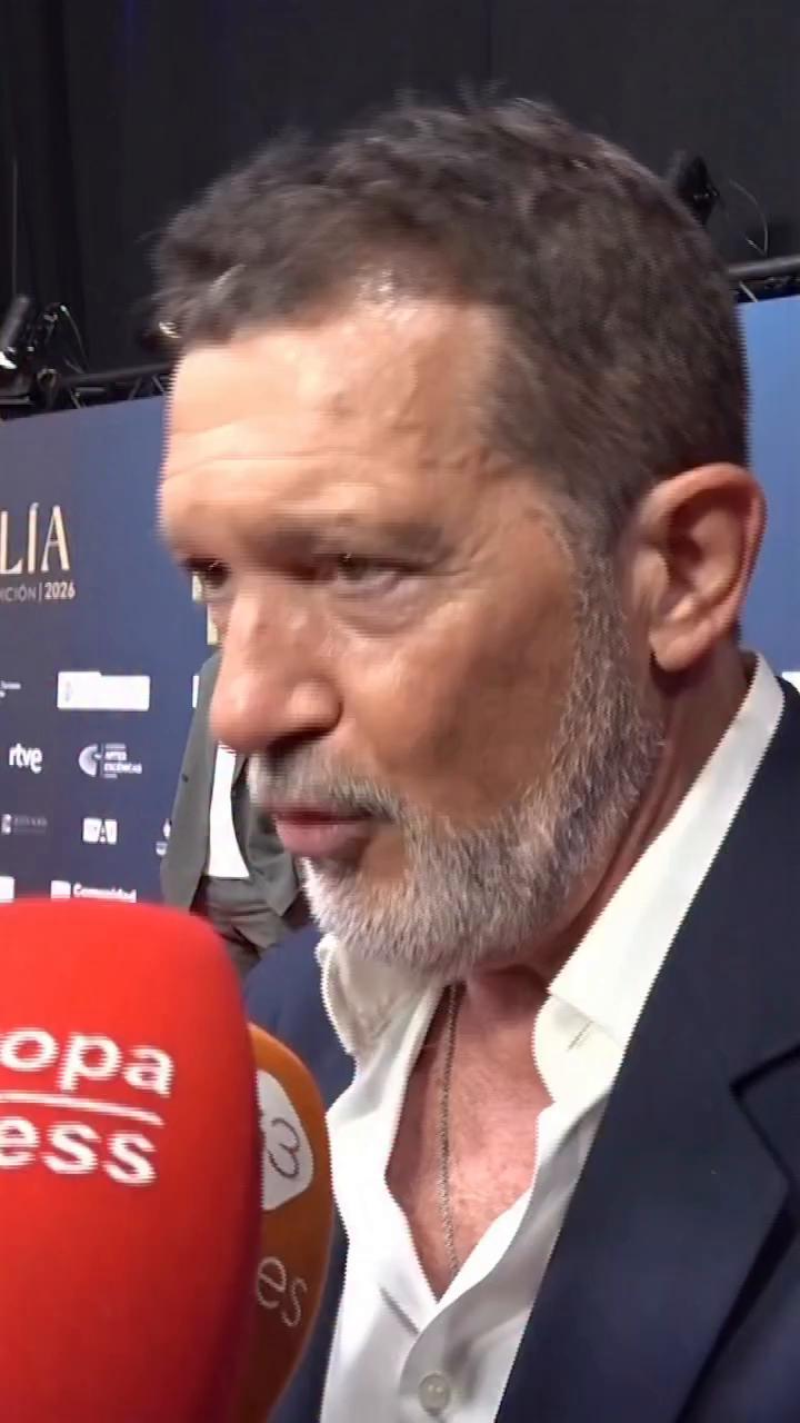 Actor desmiente ruina financiera y aclara situación económica de su teatro