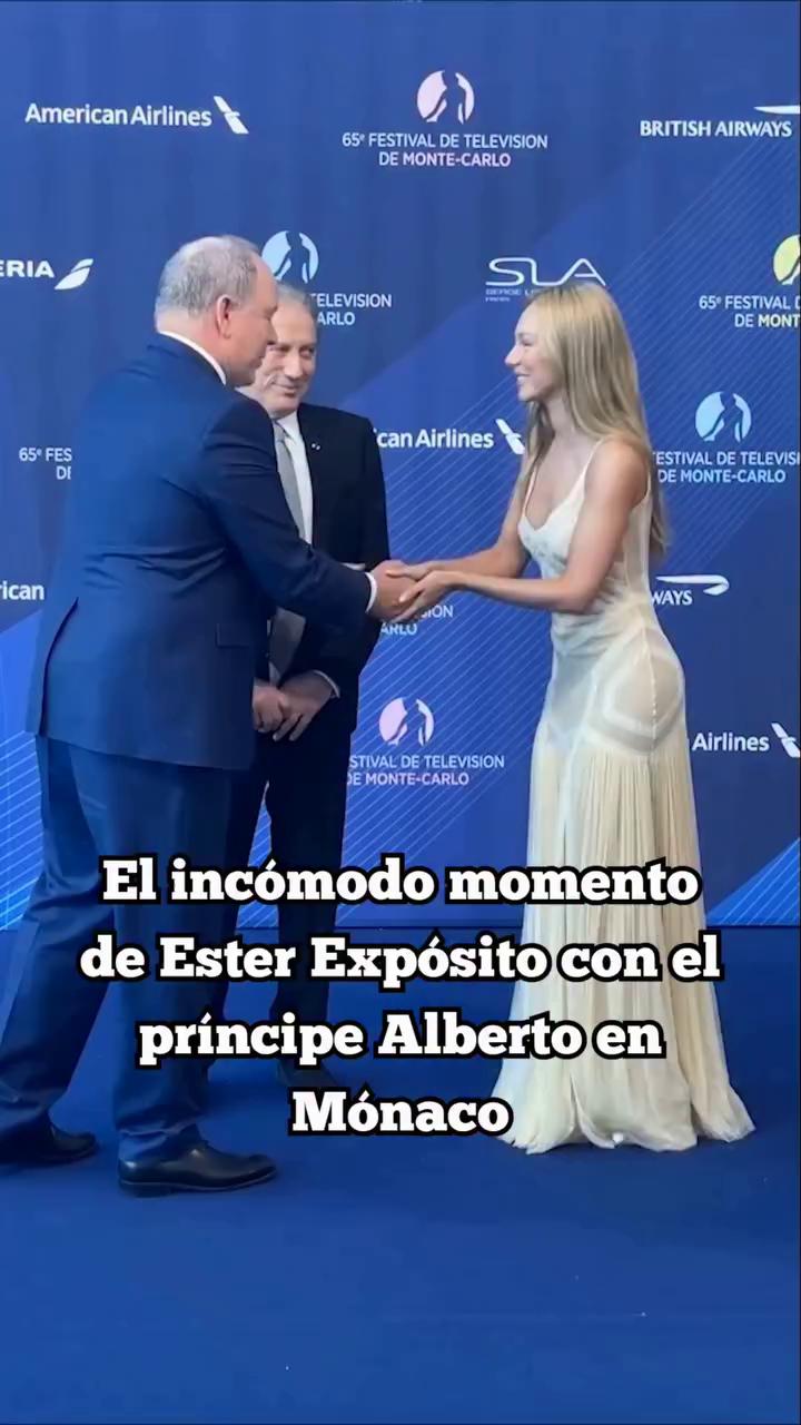 Ester Expósito fue una de las invitadas más destacadas en la inauguración del Festival de Televisión de Montecarlo, donde coincidió con el Alberto II de Mónaco, que le entregó la Ninfa de Oro y posaron juntos 🤝
