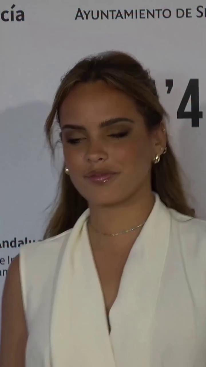 Momentazo inesperado en el photocall de los Premios Andaluces de la Moda 📸