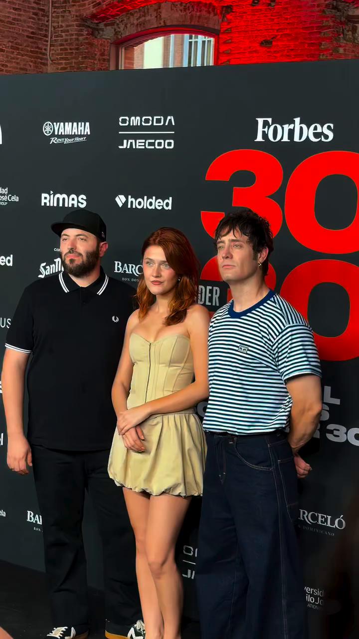 Fantasía de looks en @forbesunder30_es 😎 ¿quieres conocer más detalles?