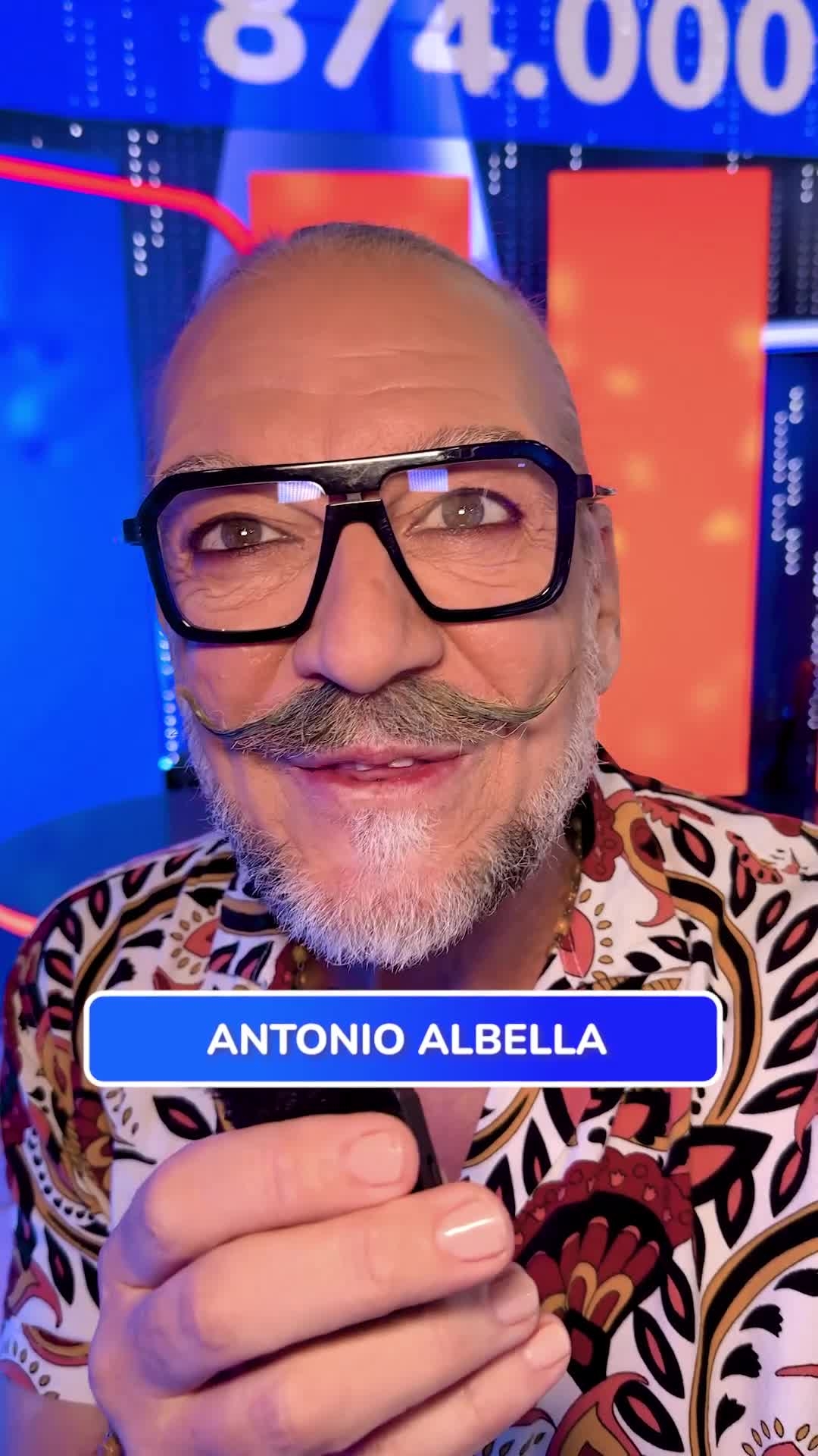 El placer es nuestro de que estés en #Pasapalabra, @antonioalbella.
