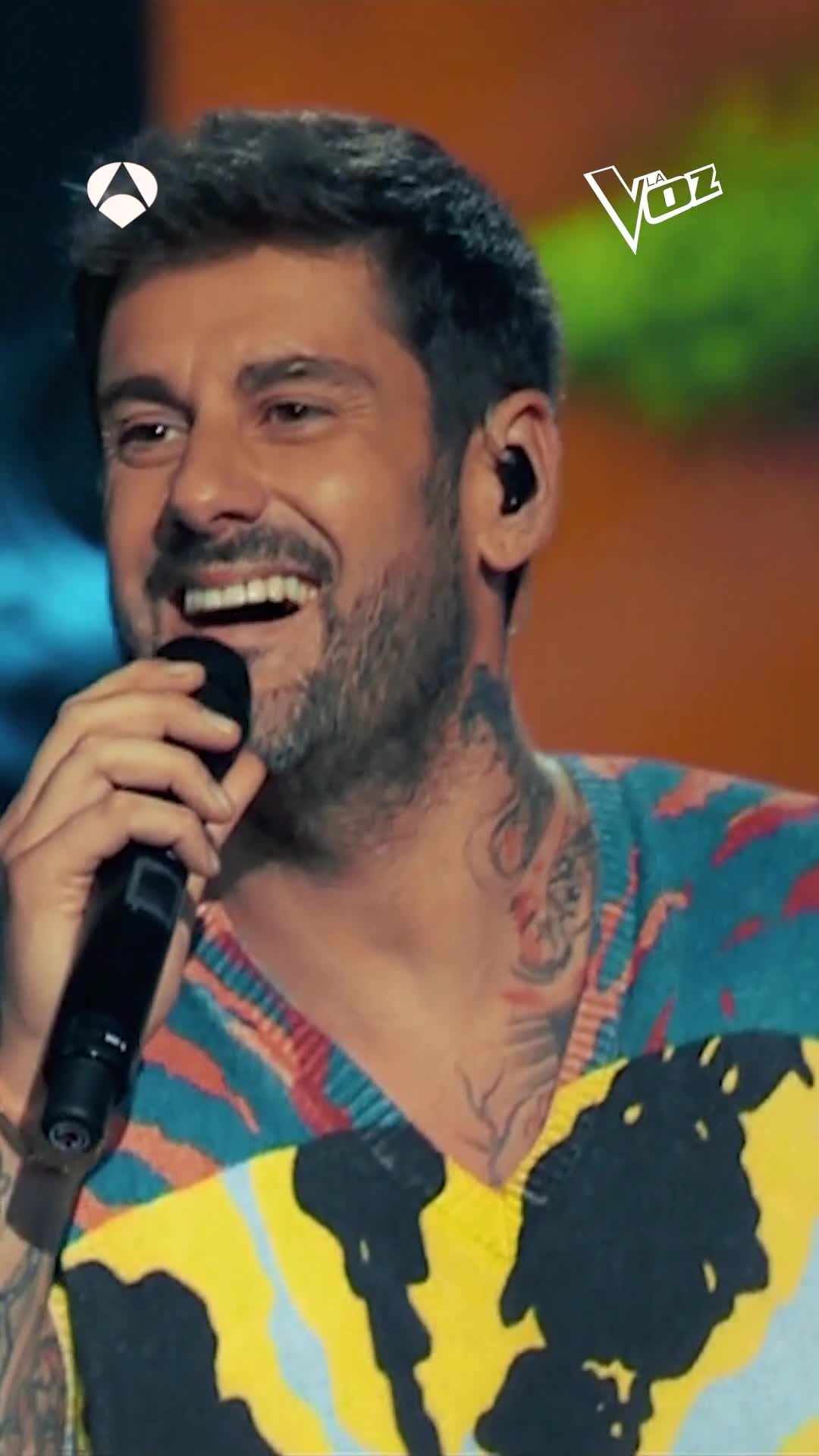 Experiencia, emoción y palabras que nos llegan al corazón.❤️‍ Melendi regresa a #LaVoz dispuesto a volver a girarse por las voces que le lleguen al corazón.