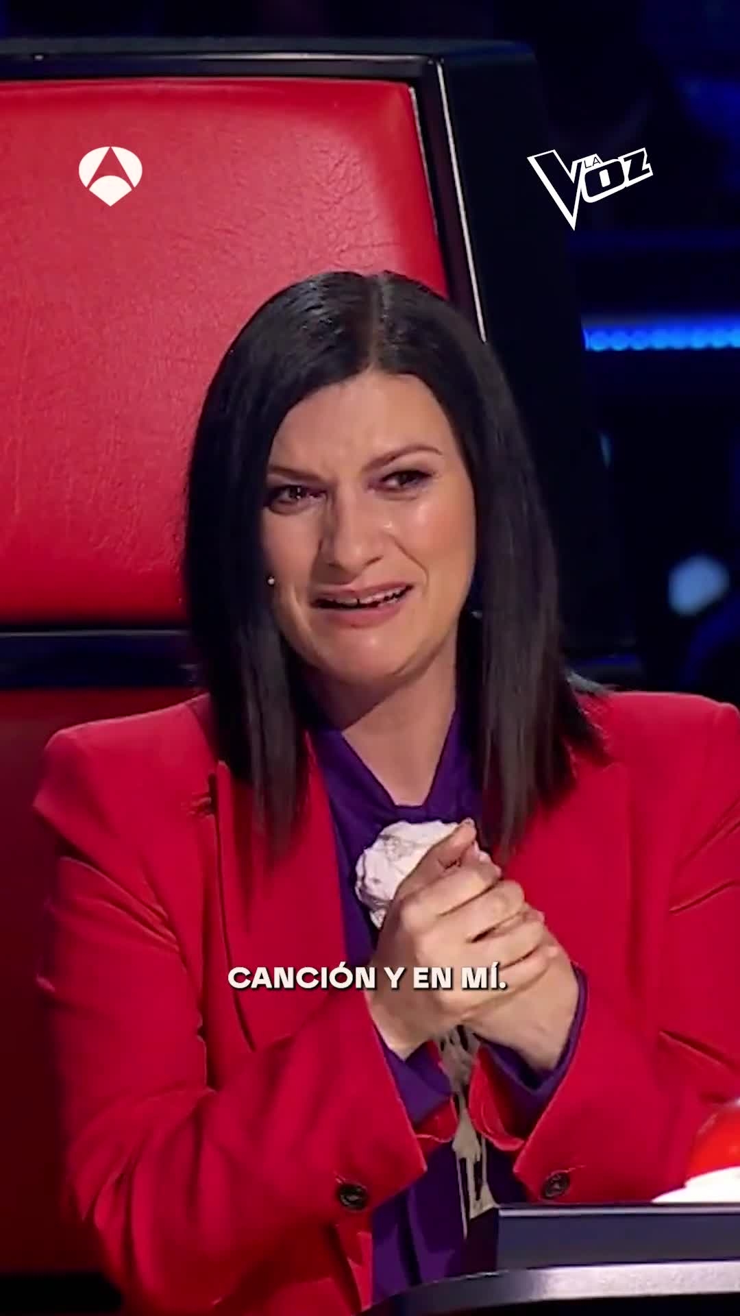 Ver a nuestros coaches llorar en #LaVoz nos remueve el corazón.