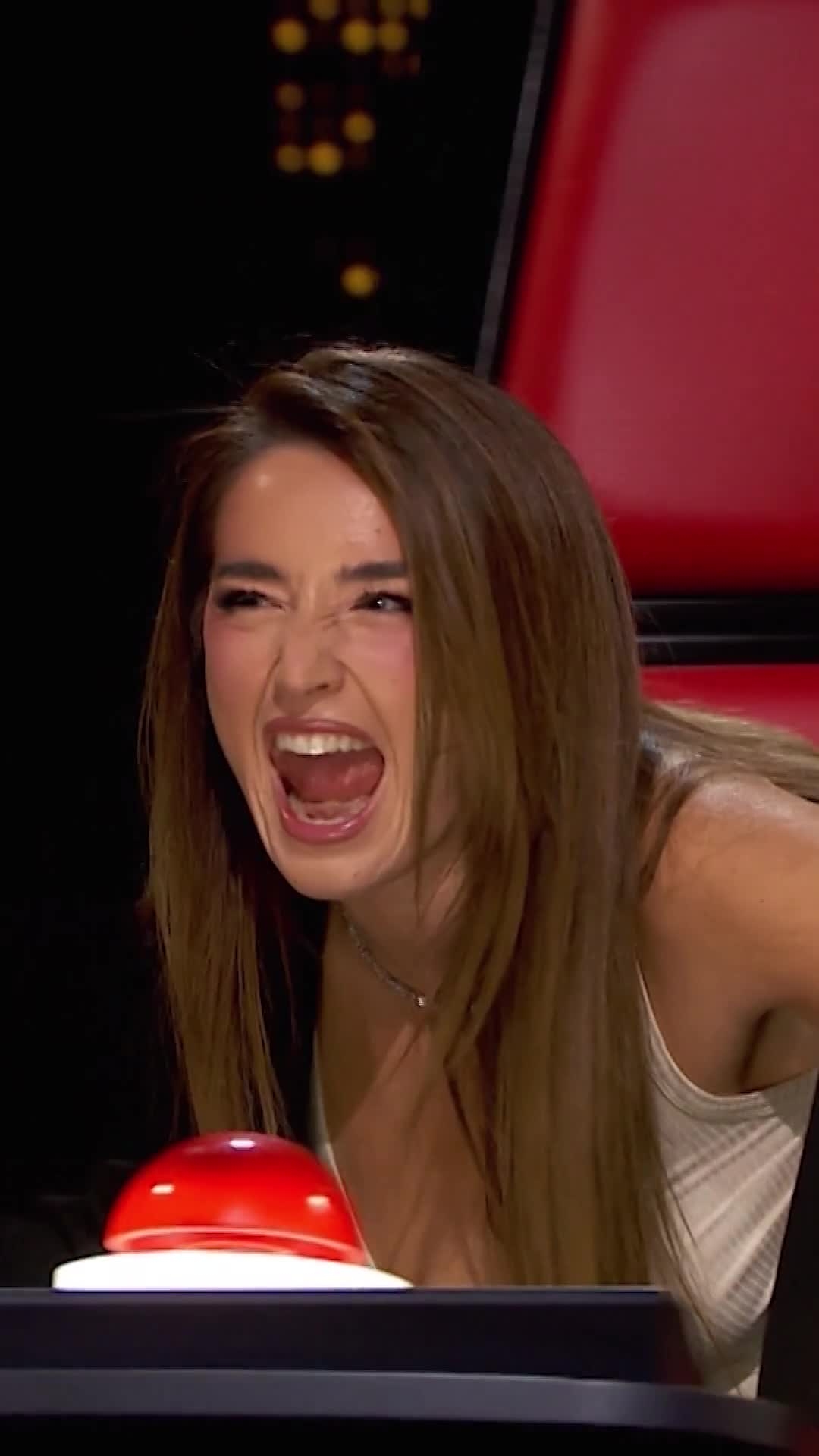 Con Lola Índigo llega la revolución a #LaVoz.