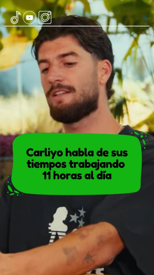 Carliyo habla con los piscineros de sus recuerdos trabajando 11 horas al día #carliyo #influencers