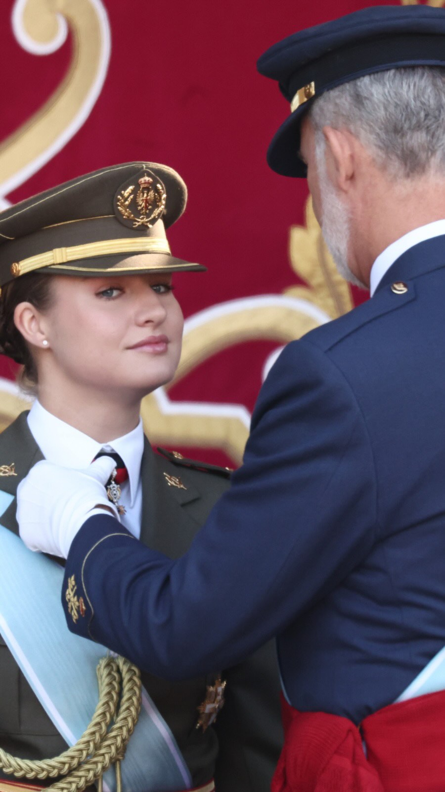 🇪🇸👑 La anécdota del rey Felipe VI y la Princesa Leonor durante el desfile de la Hispanidad 2026