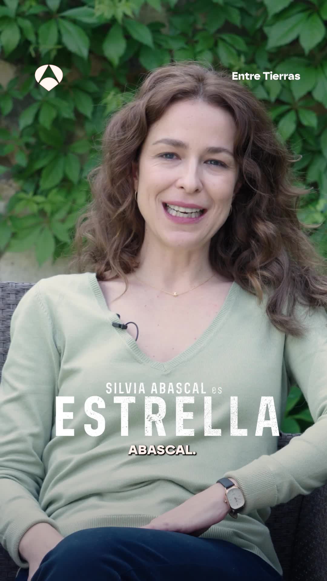 🗣️ Silvia Abascal (@silviaabascal) da vida a Estrella en esta segunda temporada de Entre tierras.