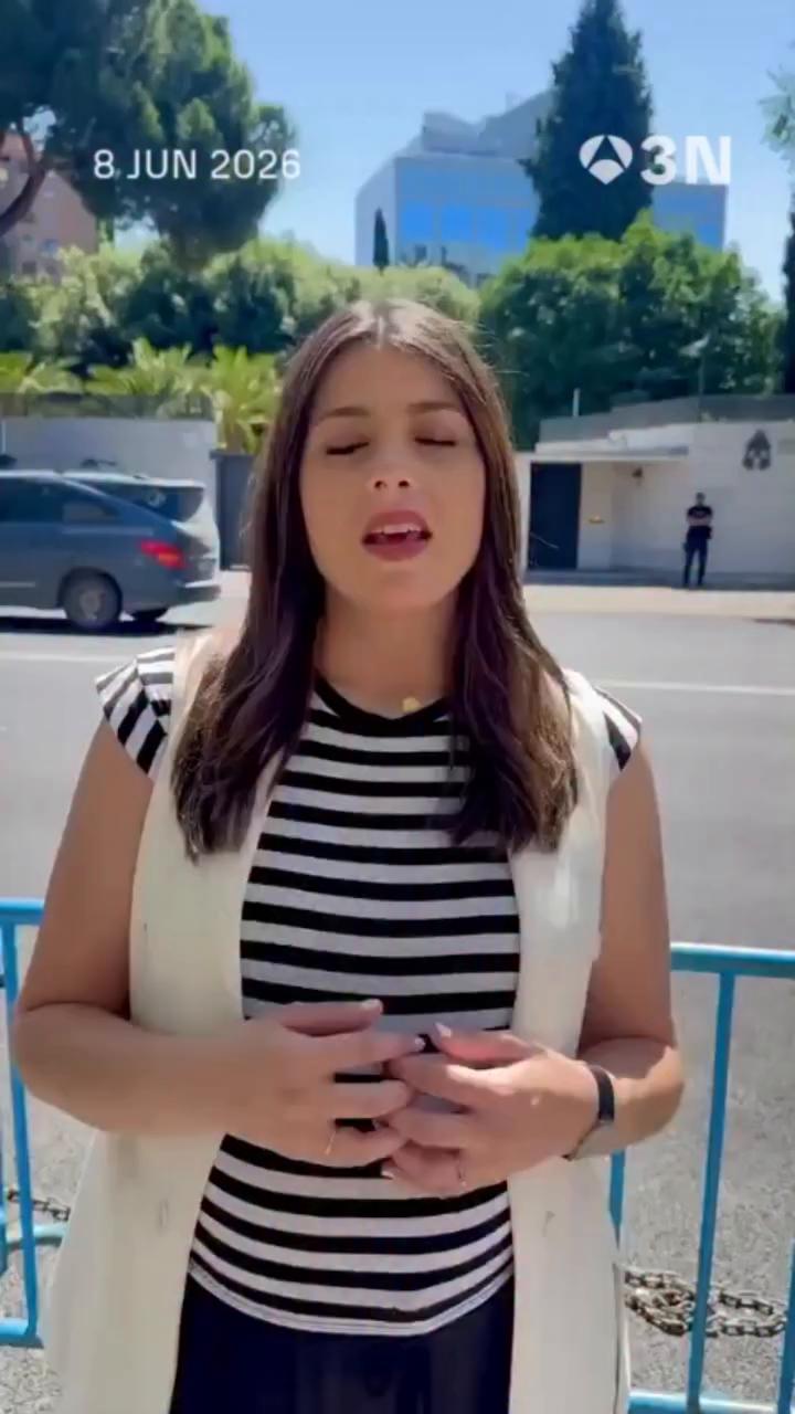 🌱 El presidente, Pedro Sánchez ha regalado un bonsái al papa León XIV