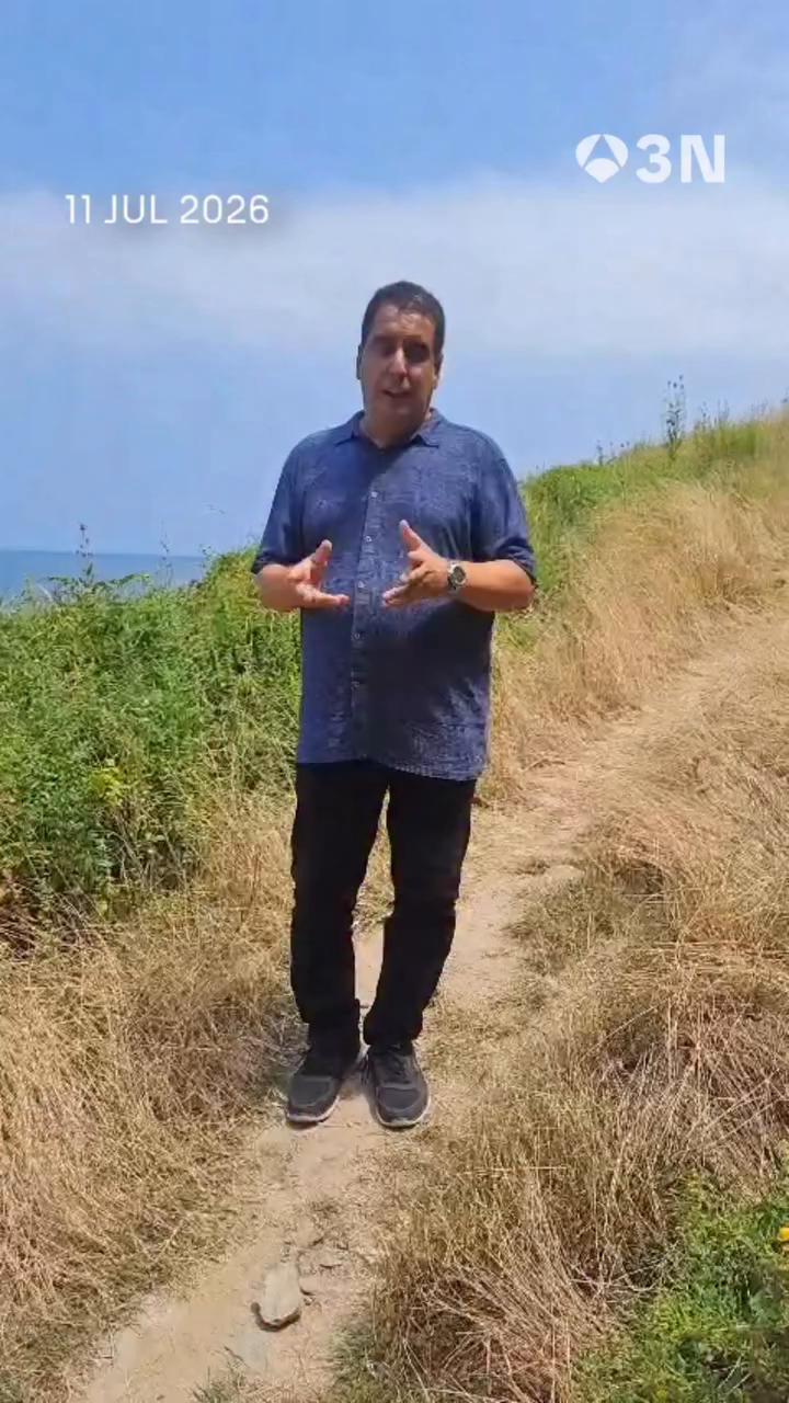 🤷🏖️ El enigma de la playa de Langre: aparecen unas escaleras y nadie sabe quién las hizo