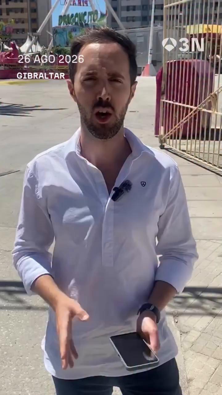 🔒🏎️ Cierran los coches de choque de la Feria de Gibraltar tras atender a diez adolescentes con lesiones en los ojos