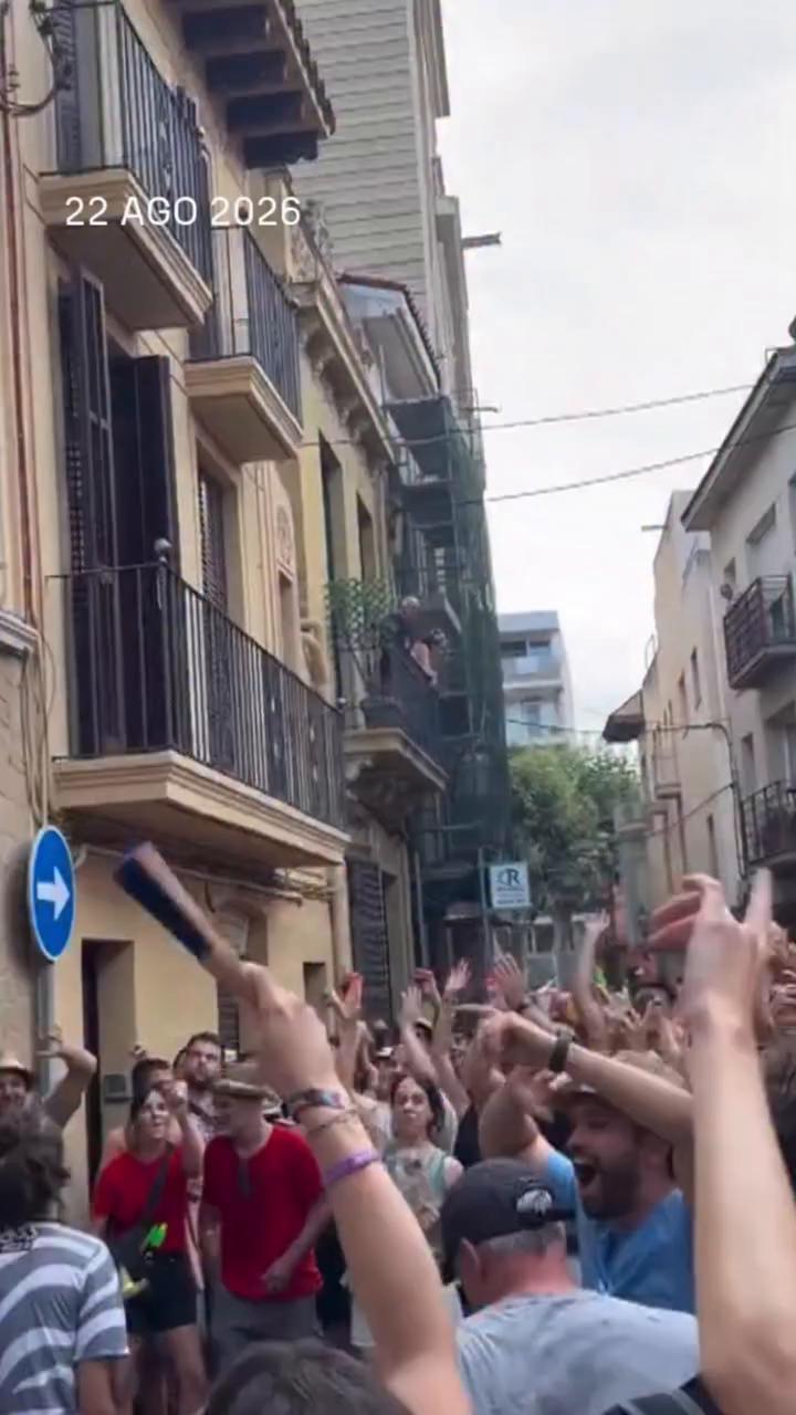 🤩 María cumple 100 años y sus vecinos le preparan una sorpresa que ya es viral