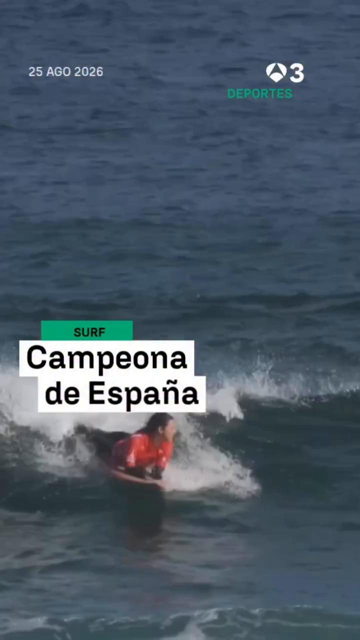 🌊 La parasurfista Sarah Almagro vuelve a hacer historia sobre la tabla