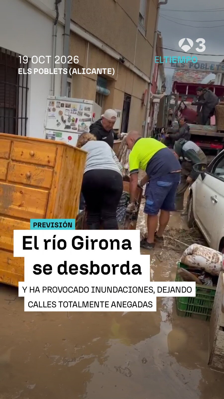 🌧️ 📌 El río Girona se desborda a su paso por Els Poblets(Alicante), provocando inundaciones y dejando calles totalmente anegadas