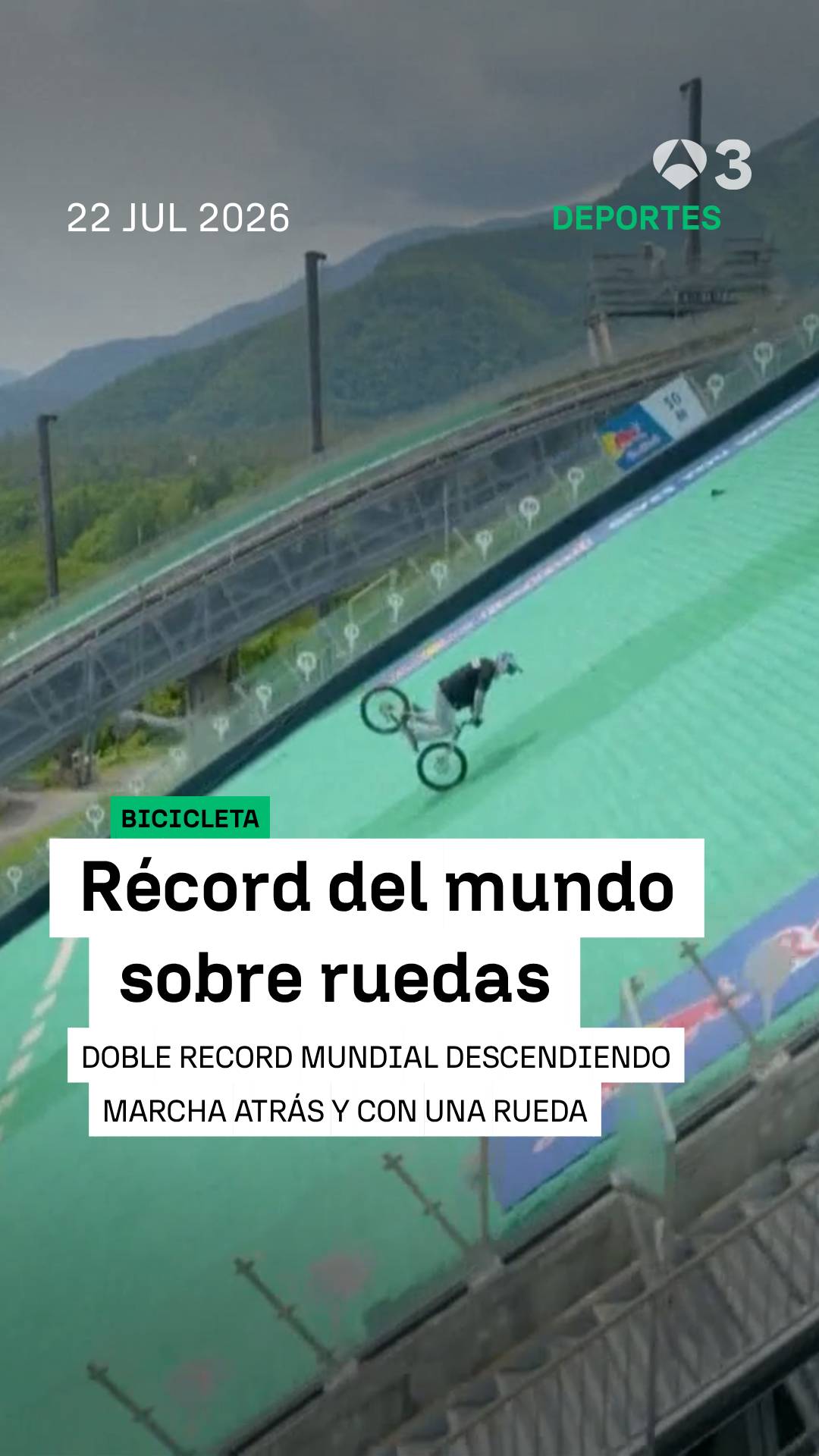🚴‍♂️🏆 Un hombre japonés, Tomomi Nishikubo, ha batido un nuevo doble récord Guinness desafiando la gravedad y el equilibrio con su bicicleta.