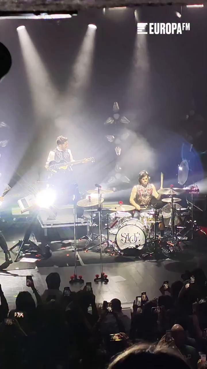 🙌Siloé presenta su disco 'Terrorismo emocional' en directo, un proyecto donde las palabras lo son todo 🎤 Y con el talento y la fuerza que tienen losm únicos sobre el escenario,Chan conquistado con esta primera toma de contacto con su nuevo proyecto🎸🎶