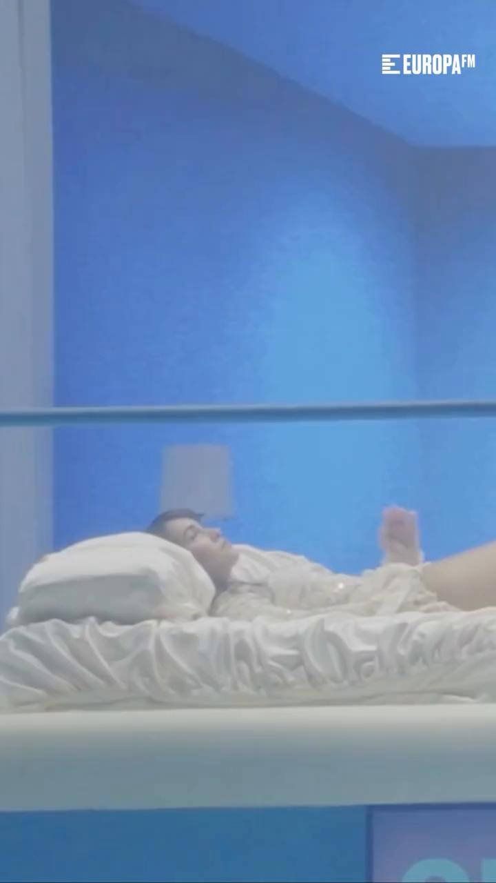 ‘Te amo, te quiero’: la desgarradora letra de desamor que conquista en video