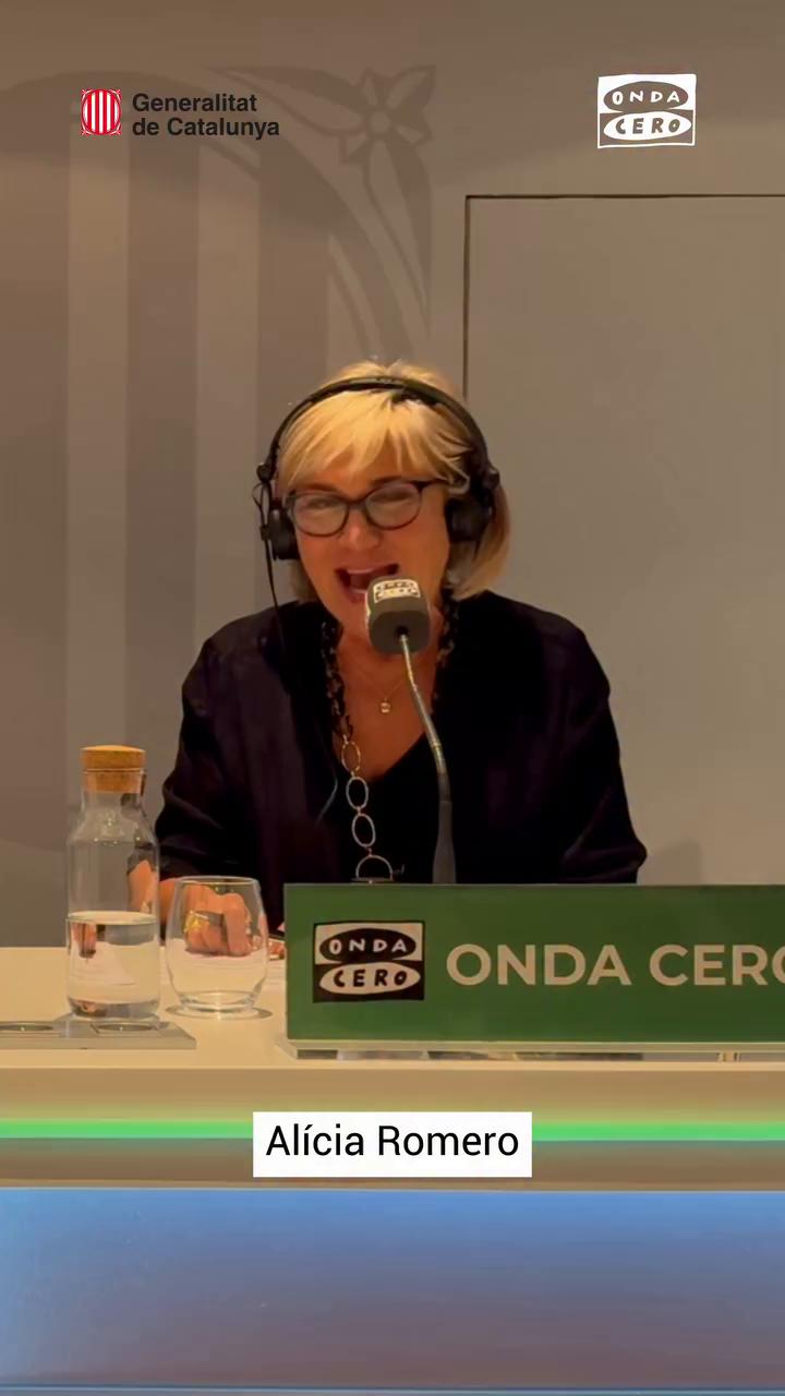 📻 Este sábado 6 de junio, @otero_julia llevó @juliaenlaonda_oficial hasta el Palau Robert de Barcelona, espacio de divulgación y exposiciones de la Generalitat de Catalunya