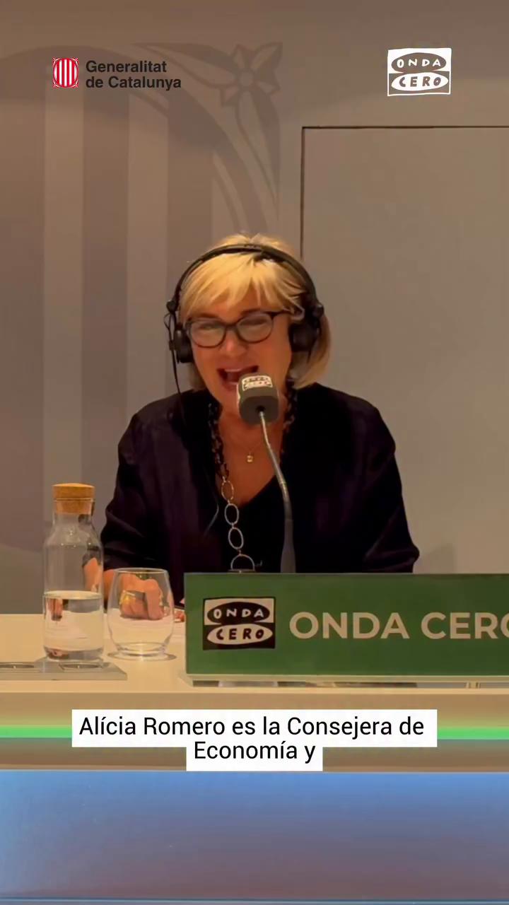 📻📍 Desde el Palau Robert, donde se ha emitido hoy @juliaenlaonda_oficial con @otero_julia, hemos conocido de la mano de Consellera d’Economia i Finances de la Generalitat de Catalunya (@economia_cat), @aliciaromerollano, las iniciativas del Institut Català de Finances para impulsar la actividad económica y los préstamos Emancipación dirigidos a la ciudadanía