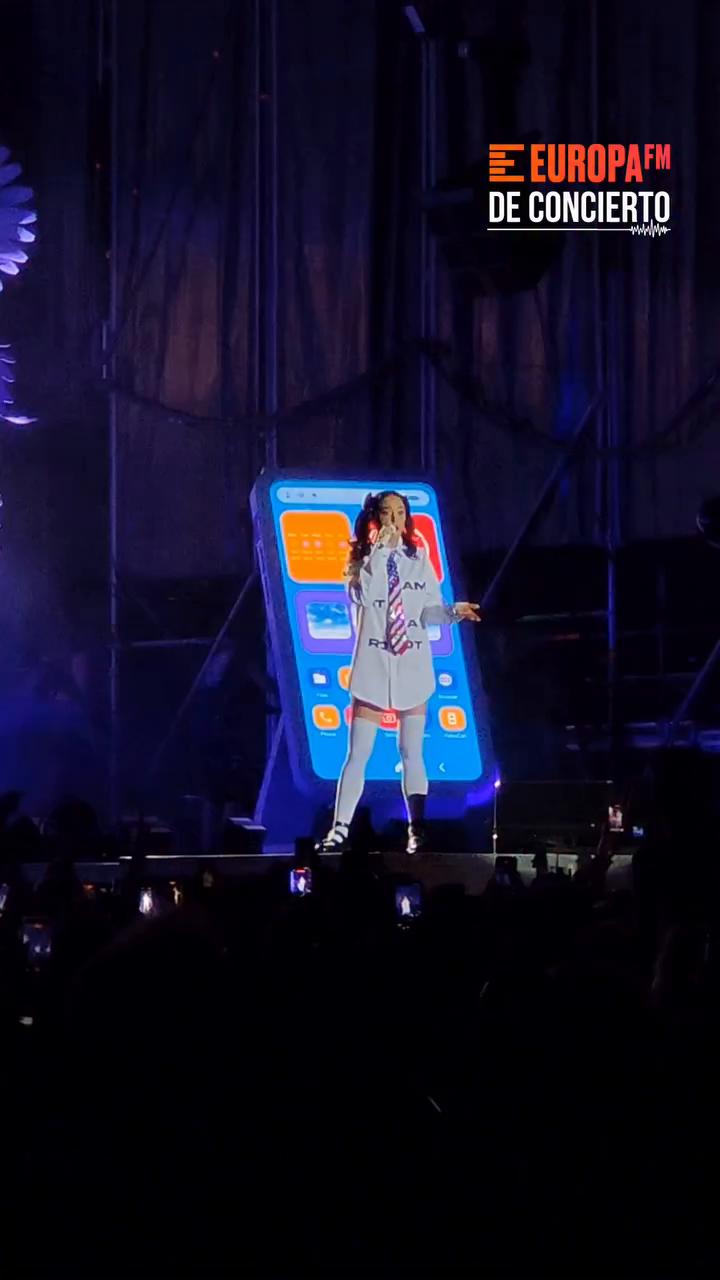 🧑🏼‍🚀 Katy Perry responde a las críticas por su viaje al espacio durante su concierto en el Festival Río Babel de Madrid