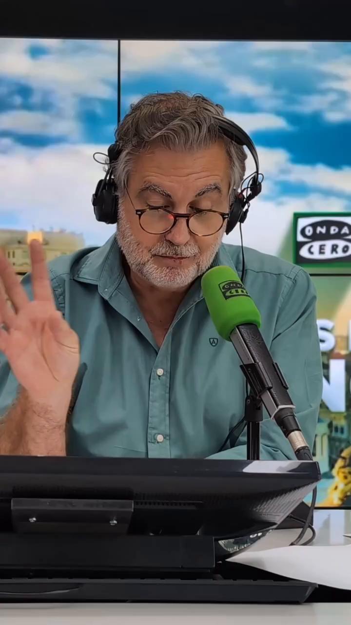 📻🥹 Carlos Alsina se despide del tramo informativo de @masdeunoondacero después de once años y 2.500 mañanas con un último monólogo lleno de recuerdos: 
