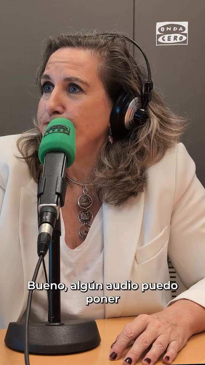 📻 @cristinalopezschlichting, de @findesemanacope, repasa sus carrera junto a @diegofortea en ‘Lo contó la radio’.
