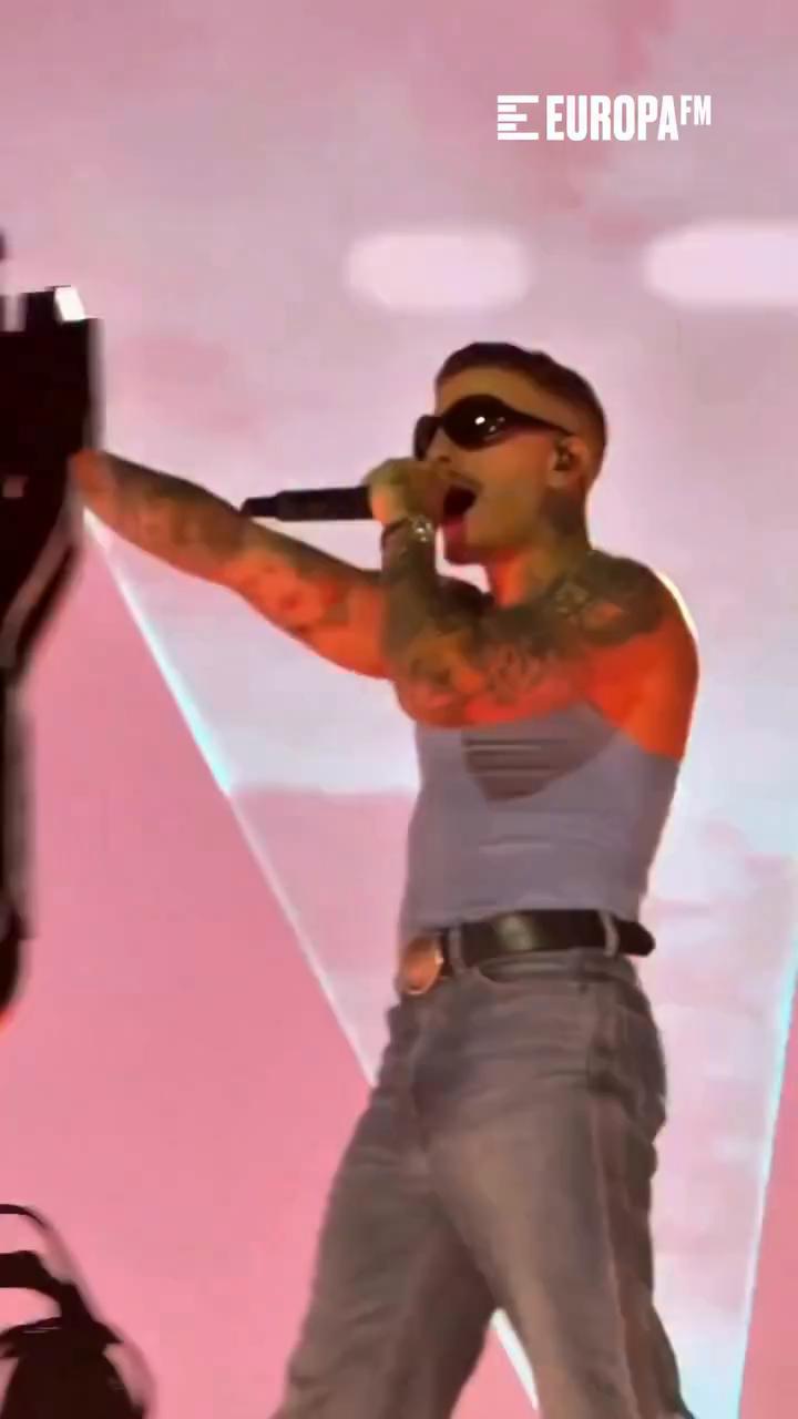 🐰 Bad Bunny se despidió por todo lo alto de ‘DeBÍ TiRAR MáS FOToS World Tour’ este domingo con un concierto con cinco artistas invitados y dos canciones exclusivas.