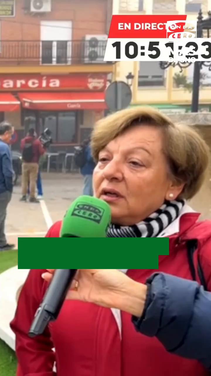 📻 Sebas, vecina de Urda, realata en @masdeunoondacero cómo fue ayudar a los afectados por el accidente: 