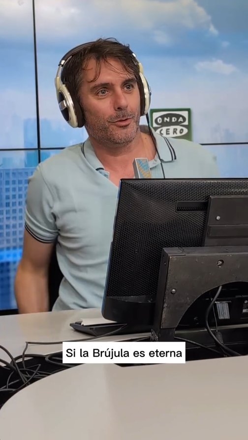 🟢 Con este emotivo mensaje arranca Rafa Latorre su último programa al frente de La Brújula