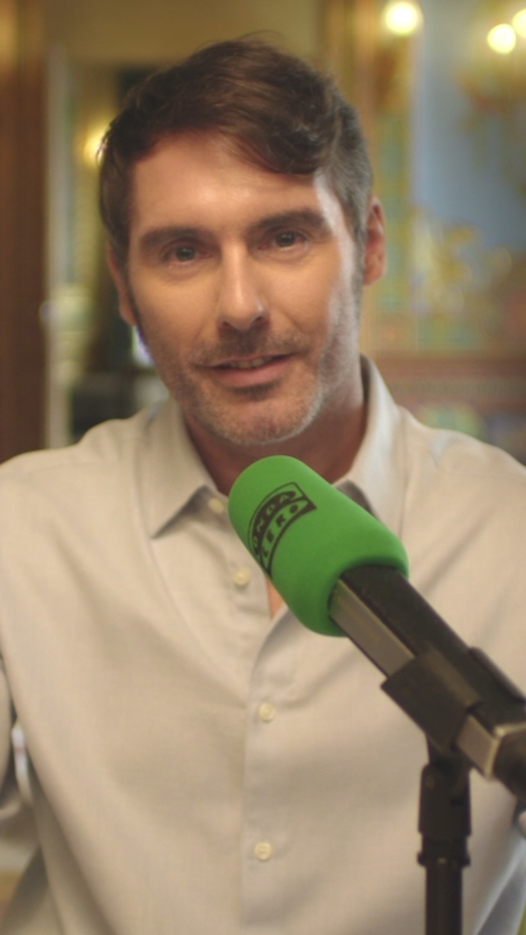 🎙️ Rafa Latorre, el nuevo referente de las mañanas de Onda Cero, para ordenar y analizar la actualidad.