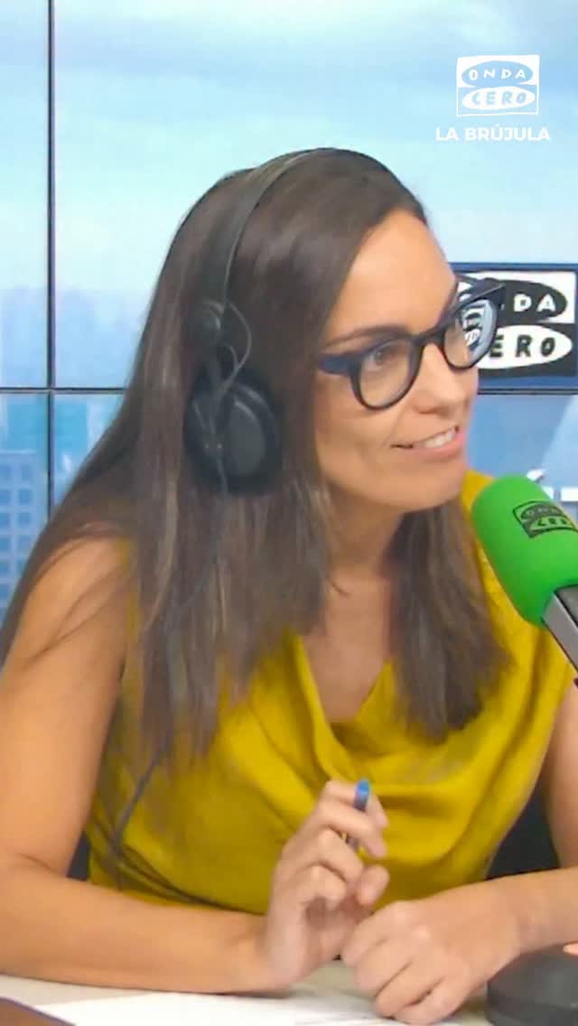 🎙️Pilar Gómez analiza la posible 'crítica velada' de la Casa Real al Gobierno en redes sociales: 