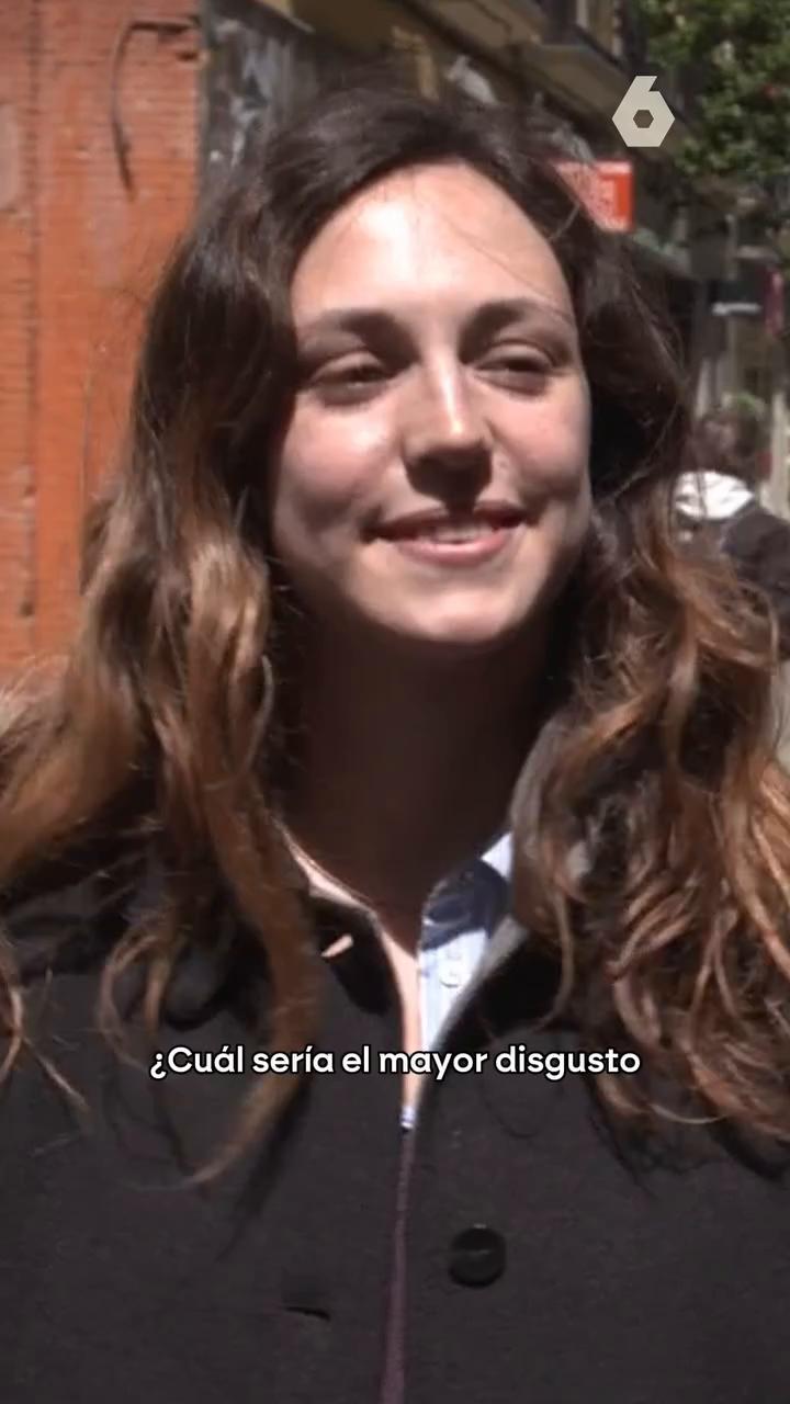 Hijo gasta broma a madre fingiendo afiliarse a listas del PP de Ayuso