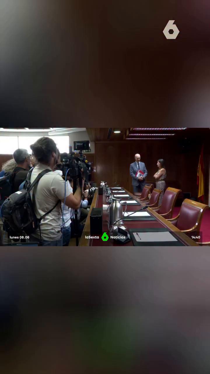 El Gobierno ha reaccionado a las anotaciones que aparecen en las agendas de la exmilitante socialista Leire Díez y que apuntan a Pedro Sánchez, señalando que van a 