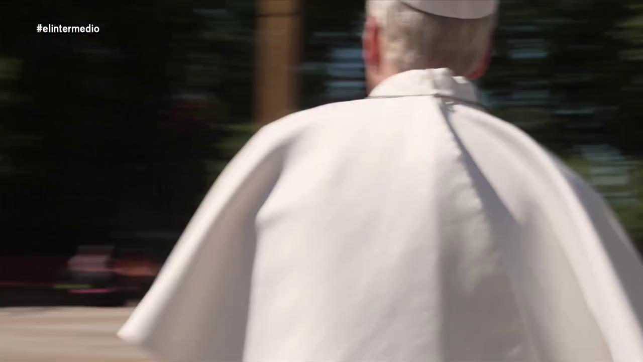 En una nueva entrega de 'Zanguangos', Joaquín Reyes se convierte en el papa León XIV ultimando los detalles de su visita a España.