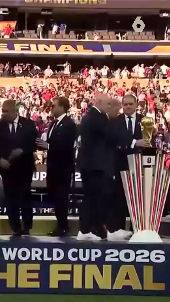 Trump, el actor al que nadie invitó a la fiesta de España: el presidente de EEUU, en la foto de Rodri levantando el Mundial.