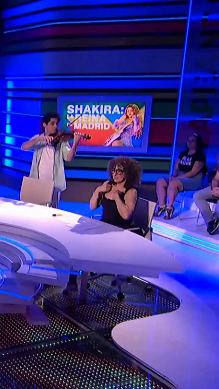 @neckovidal y su homenaje a Shakira.