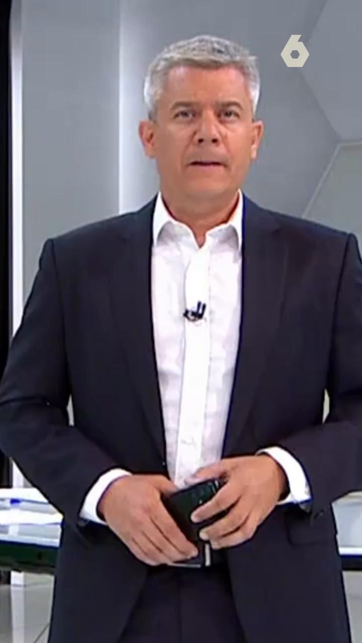 🇨🇴 De la Espriella, presidente de Colombia, se pasea entre cadáveres y militares para que su imagen recorra el mundo.