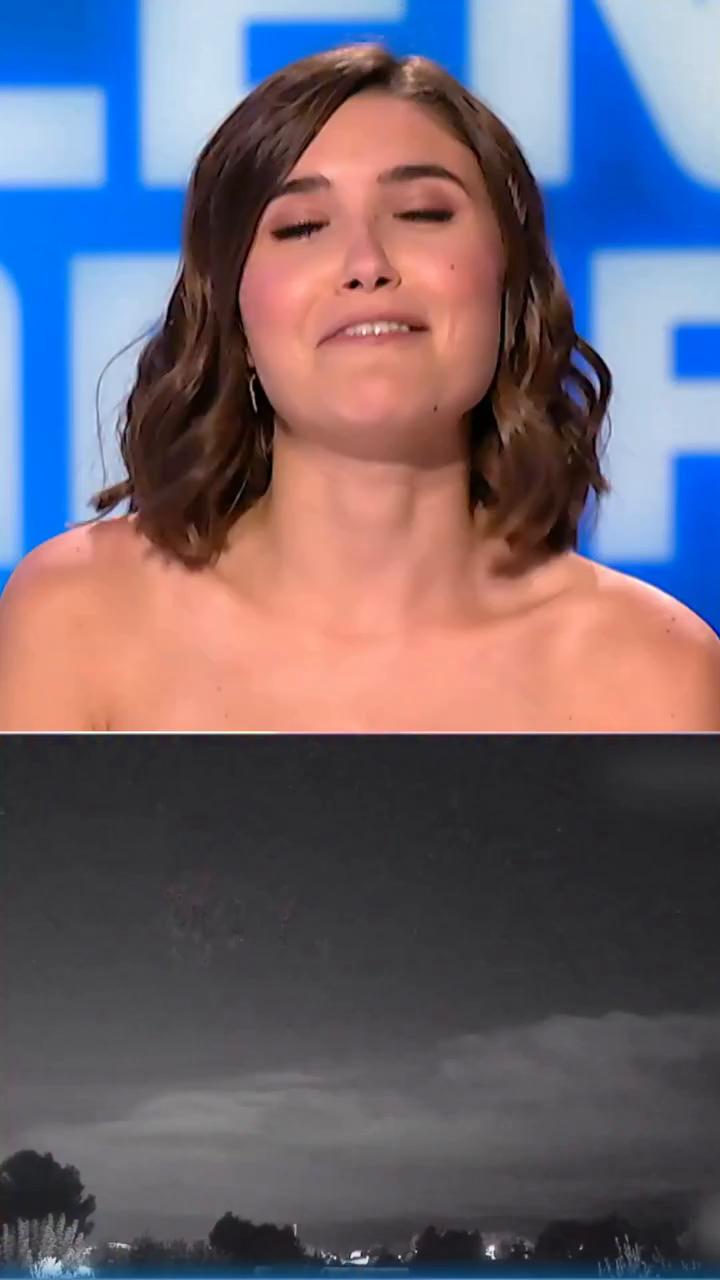 La meteoróloga Belen Samper @belensamper_ nos explica el fenómeno que se ha observado en la costa mediterránea: los “duendes rojos” 😱