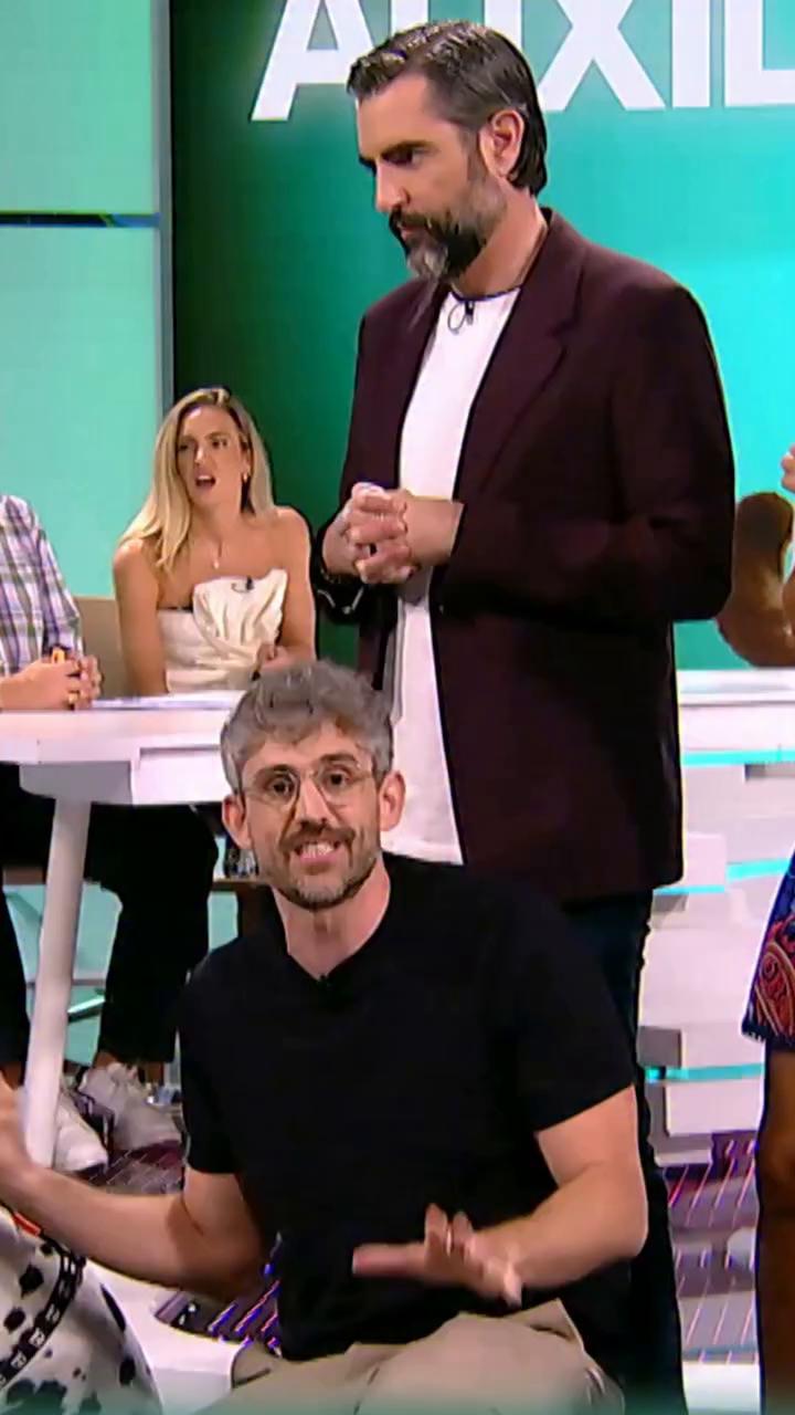 @unveterinario Víctor Algra explica cómo realizar la maniobra de Heimlich a tu perrete, si se atraganta con algo👍