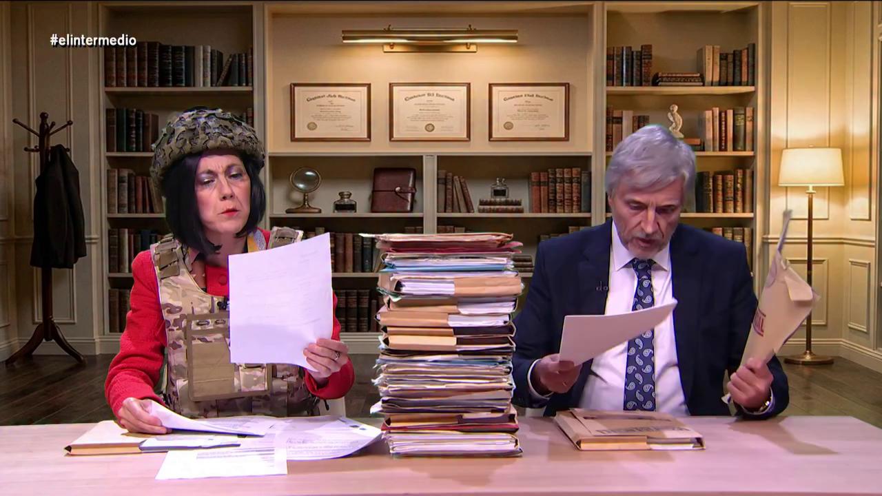 Después de su choque por los informes del CNI sobre la entrada masiva de migrantes en Ceuta, Margarita Robles (@crisjapon) y Grande-Marlaska (@raulperez_76)  se reúnen para decidir qué documentos van a desclasificar.