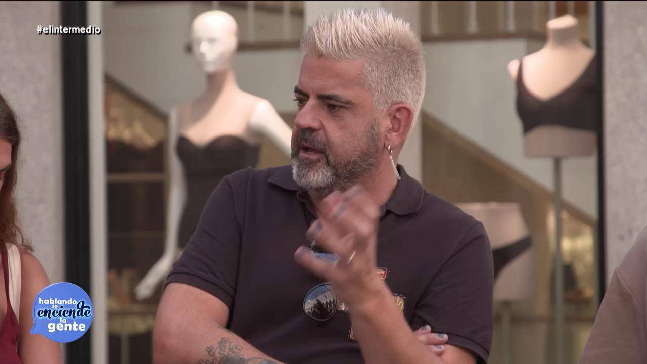 🙄 Primer 'Hablando se enciende la gente' de la temporada, sobre la crisis migratoria en Ceuta, y pasa esto...