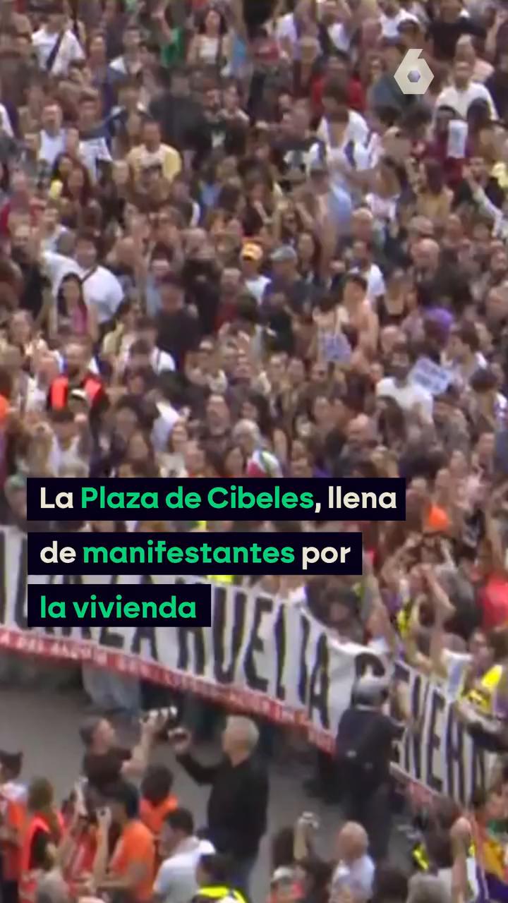 😳 Alrededor de 500.000 personas, según el Sindicato de Inquilinas, se concentran en Cibeles manifestándose por la situación de la vivienda en España.