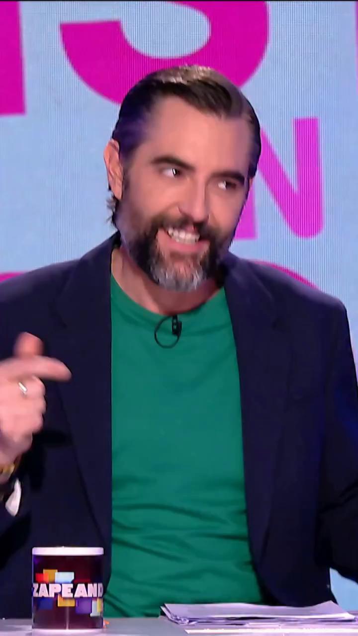 @virginiariezu se destapa como rapera improvisando letras y repartiendo flow.
