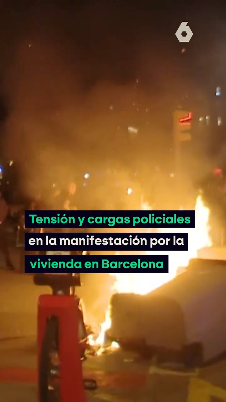 ‼️ Miles de personas se han manifestado por las calles de Barcelona este lunes para reclamar una huelga general como medida de presión a la clase política ante la crisis de la vivienda, un parón que los sindicatos de vivienda quieren que sea este noviembre, en el mismo mes de las elecciones.