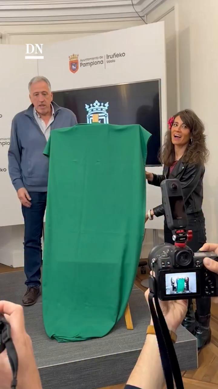 Marta Garatea Almagro es la autora del cartel anunciador de las fiestas de San Fermín 2026 con su obra 'La cuadrilla', la más votada por la ciudadanía en una edición récord de participación.